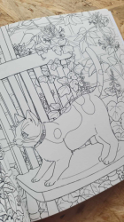 A floral journey of a cat seeking the joyful bell- JAPONSKO