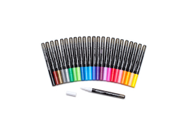 Artmagico akrylový popisovač s Extra jemným hrotem (0,7 mm) 24 ks