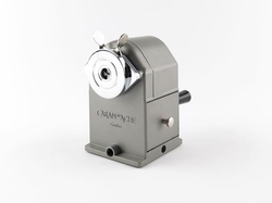 Caran d´Ache - Pencil sharpening machine - stolní ořezávátko pro různé tužky a pastelky¨