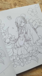 Hanaemi: A coloring book of a pretty girl and beautiful flowers- JAPONSKO
