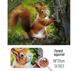 FOREST SQUIRREL (Veverka lesní)  - Diamond painting - 38 x 27 cm